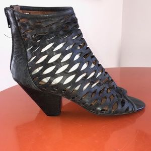 Black  leather Ankle Booties - open toe  Sz 8